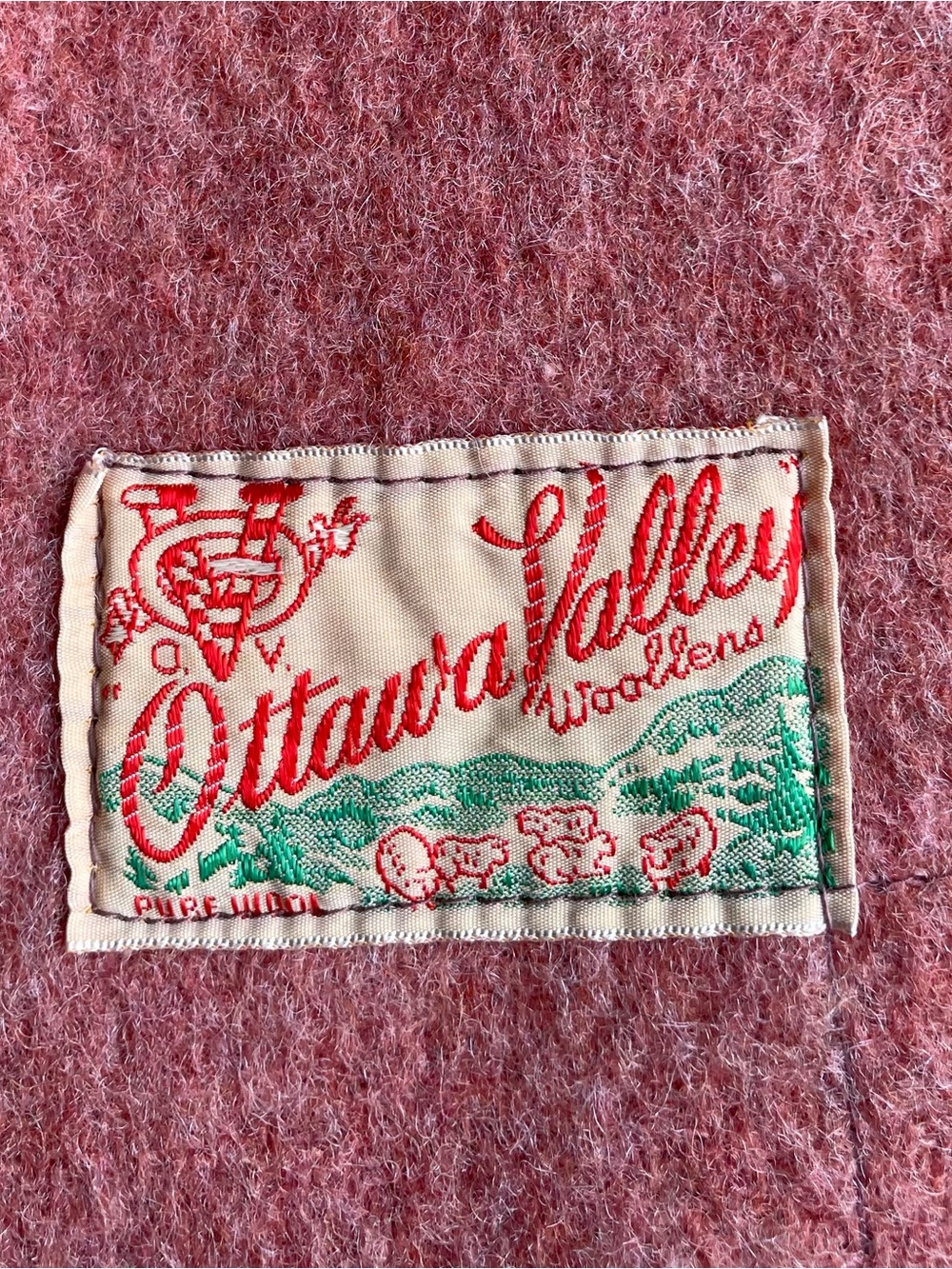 Vintage Ottawa Valley Woollens Wool Blanket Satin Trim Canada 64x80 Full/Twin
